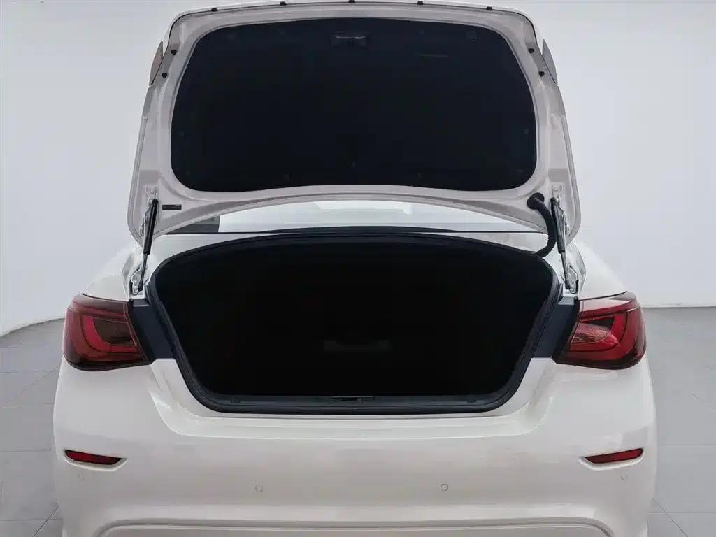 Infiniti Q70 2017 Q70L 2.5L Elite Edition — миниатюра 16