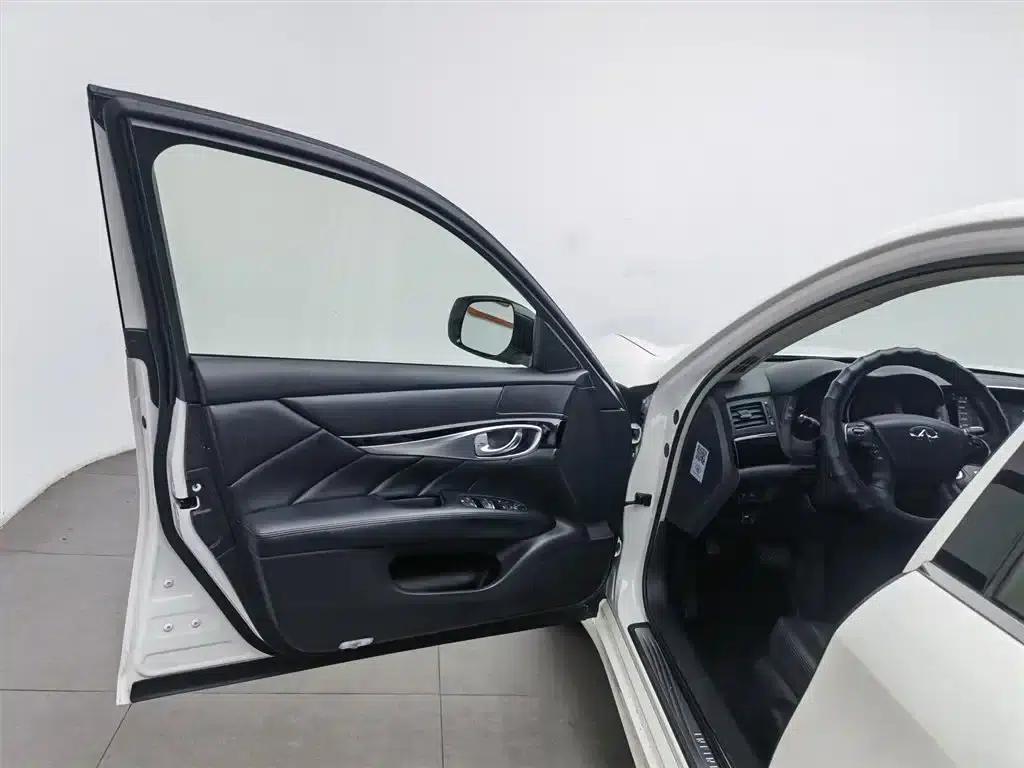 Infiniti Q70 2017 Q70L 2.5L Elite Edition — миниатюра 8