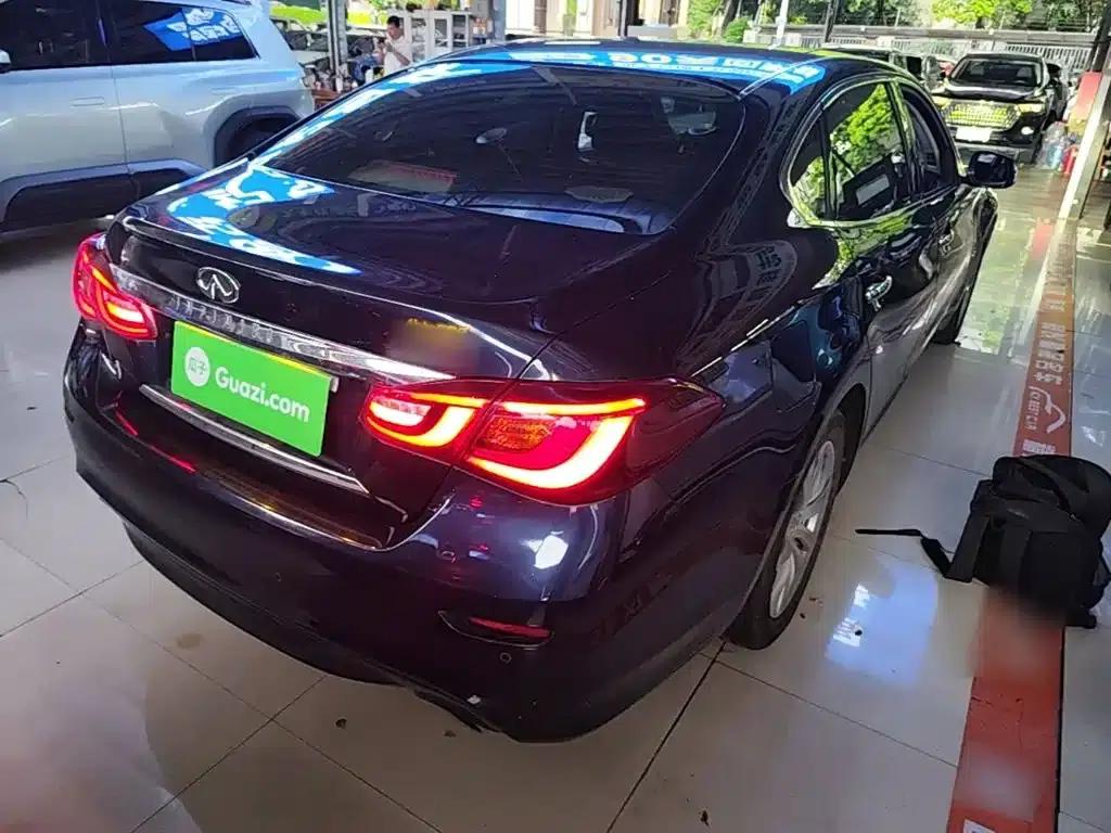 Infiniti Q70 2015 Q70L 2.5L Elite Edition — миниатюра 7