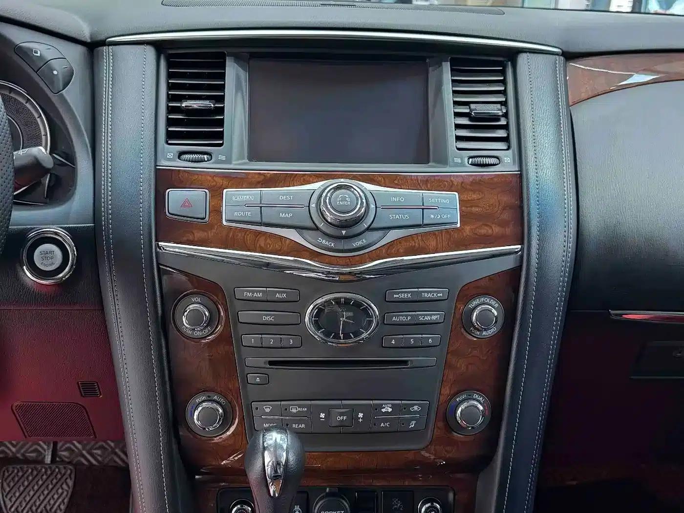 Infiniti QX80 2016 5.6L 4WD — миниатюра 11