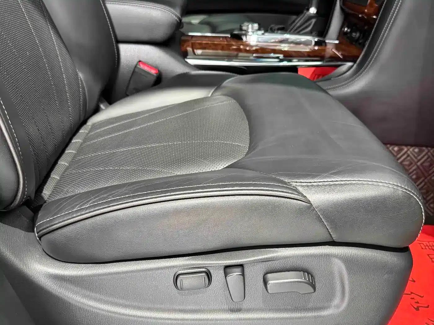 Infiniti QX80 2016 5.6L 4WD — миниатюра 21