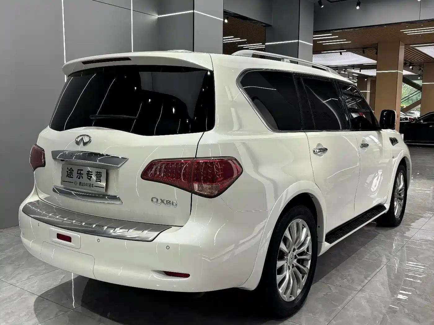 Infiniti QX80 2016 5.6L 4WD — миниатюра 22
