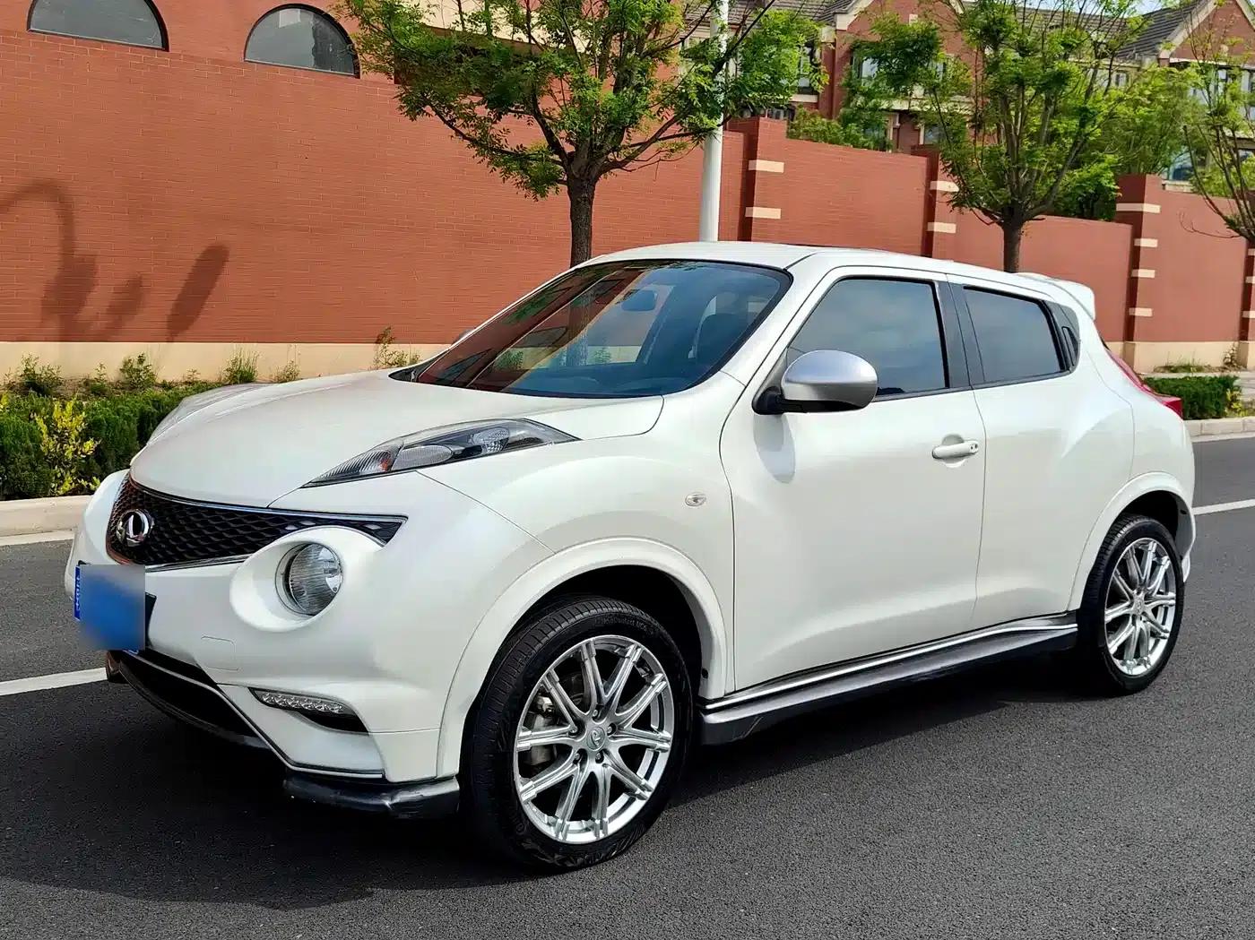 Infiniti ESQ 2014 1.6L Sporty Edition — миниатюра 1