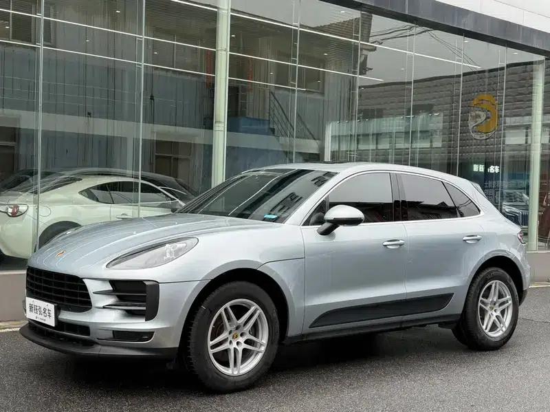 2018 Macan 2.0T — миниатюра 1