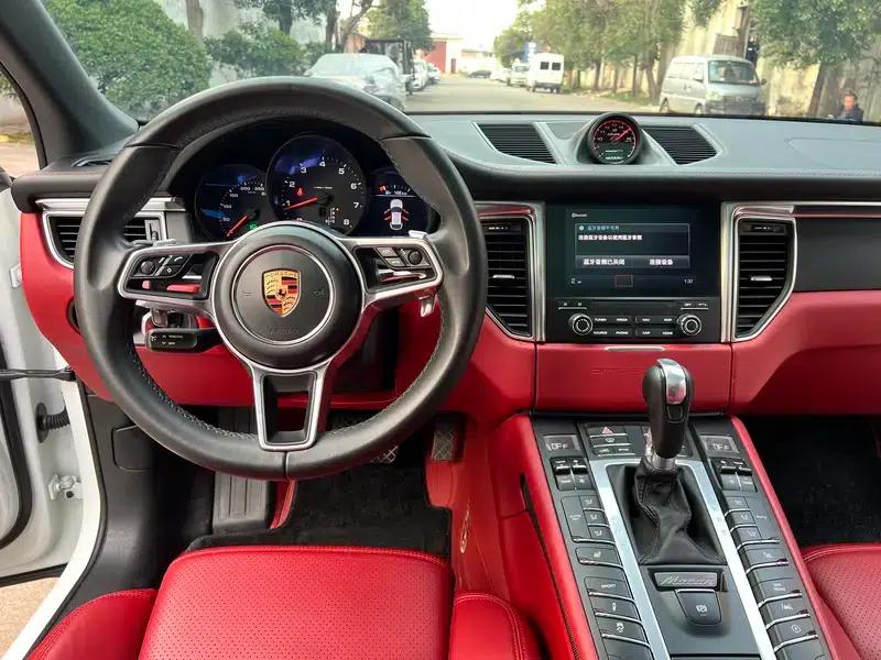 2017 Macan 2.0T — миниатюра 11