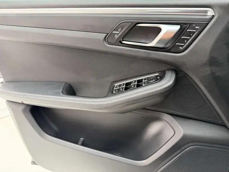 2020 Macan 2.0T — миниатюра 14