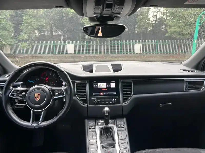 2016 Macan 2.0T — миниатюра 9