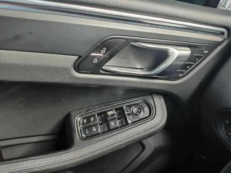2018 Macan 2.0T — миниатюра 19