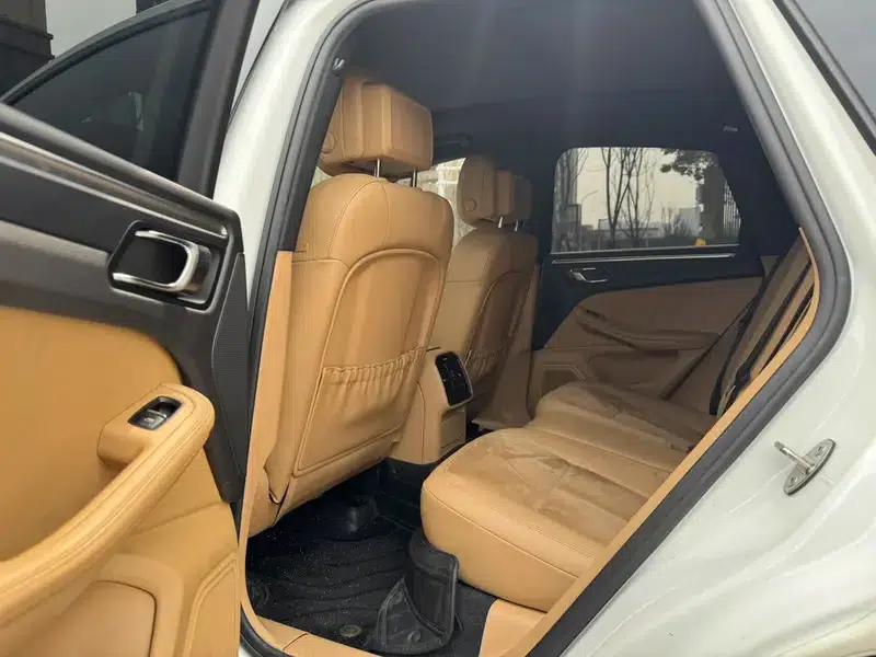 2017 Macan 2.0T — миниатюра 16