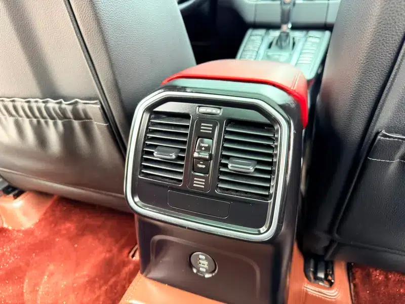 2017 Macan 2.0T — миниатюра 11