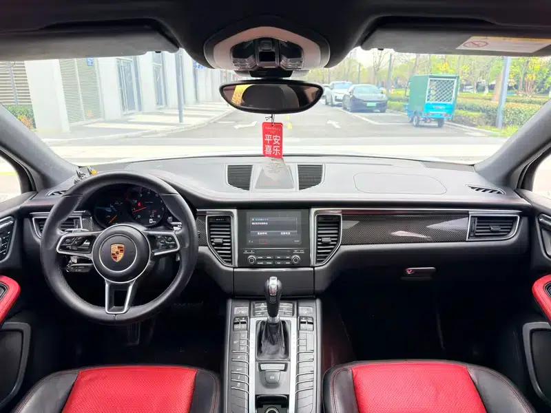 2017 Macan 2.0T — миниатюра 16