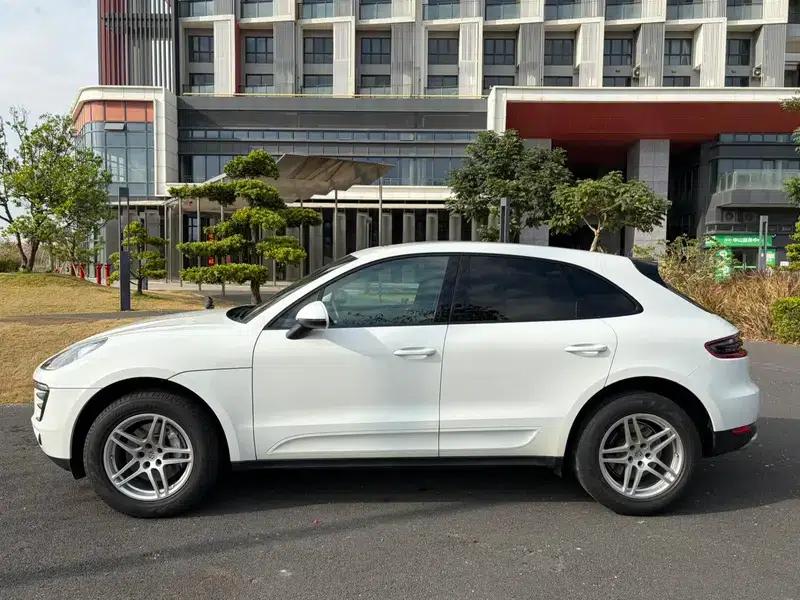 2014 Macan 2.0T — миниатюра 3