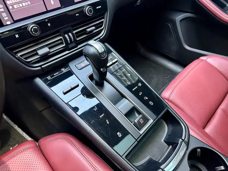2023 Macan 2.0T — миниатюра 14