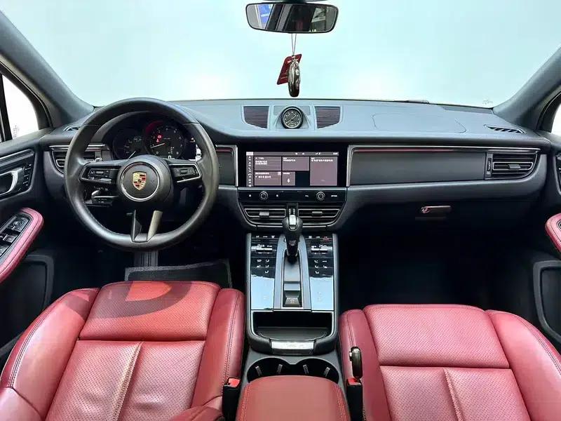 2023 Macan 2.0T — миниатюра 17