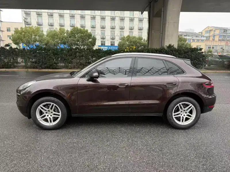 2016 Macan 2.0T — миниатюра 3