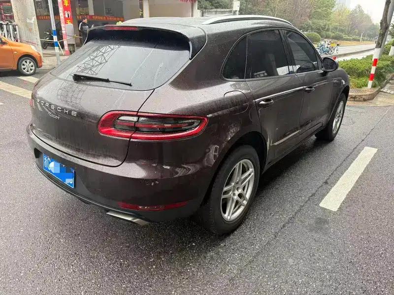 2016 Macan 2.0T — миниатюра 5