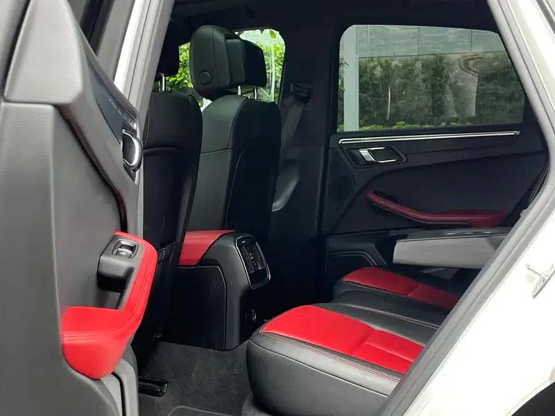 2017 Macan 2.0T — миниатюра 18