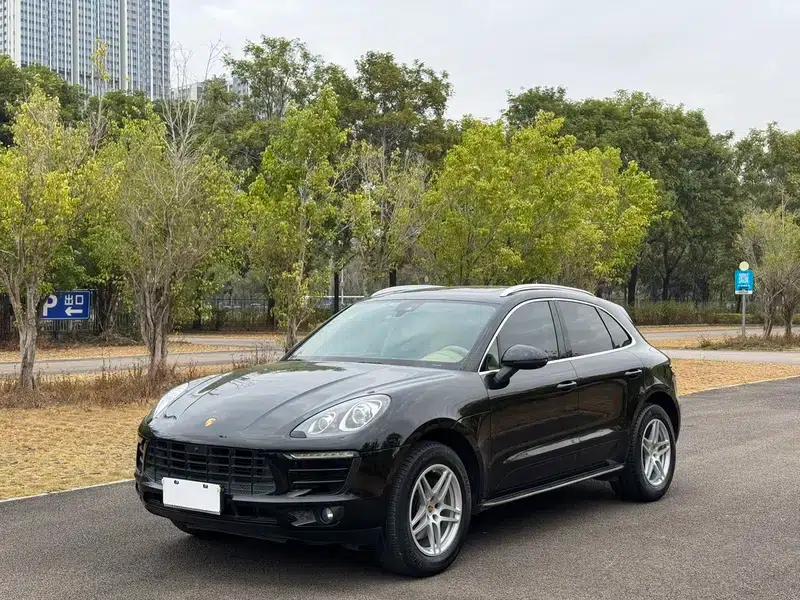 2017 Macan 2.0T — миниатюра 1