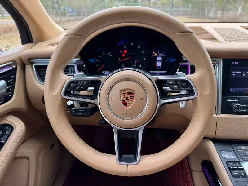 2017 Macan 2.0T — миниатюра 16