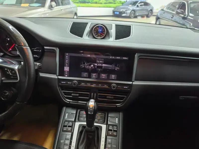 2018 Macan 2.0T — миниатюра 14