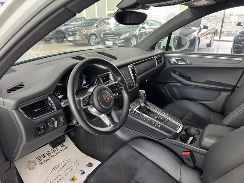 2017 Macan 2.0T — миниатюра 12