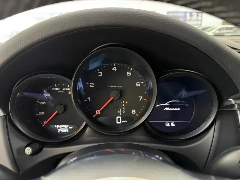 2017 Macan 2.0T — миниатюра 13