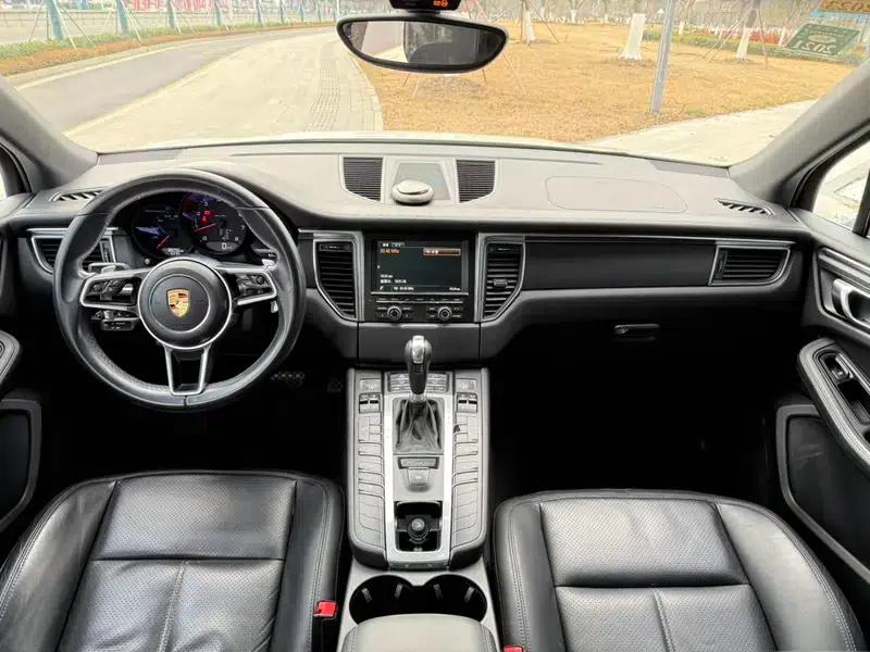 2014 Macan 2.0T — миниатюра 7