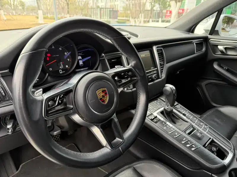 2014 Macan 2.0T — миниатюра 9