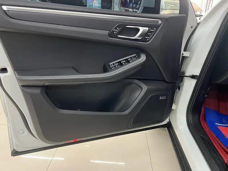 2018 Macan 2.0T — миниатюра 11