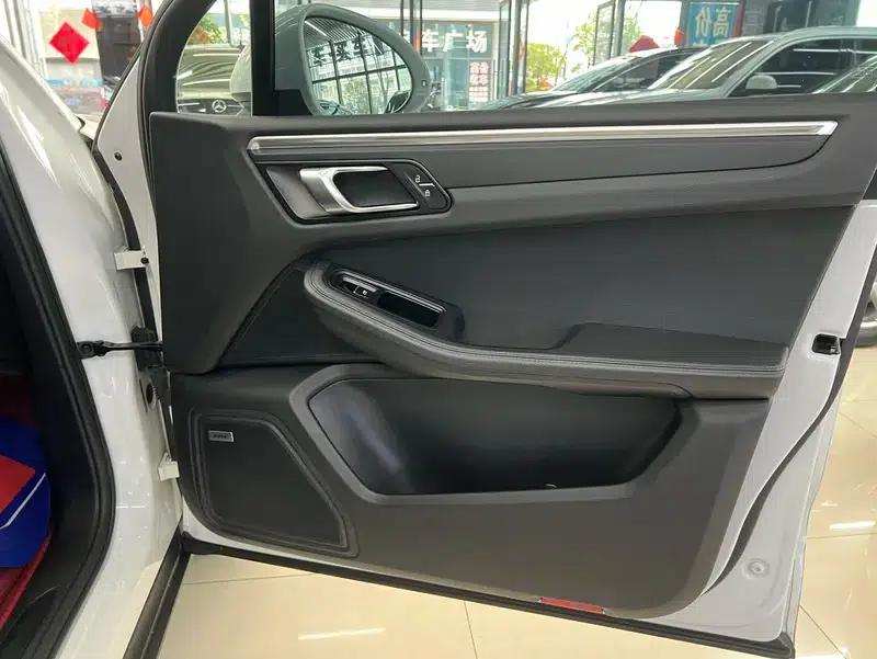 2018 Macan 2.0T — миниатюра 13