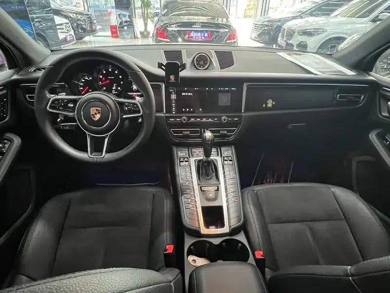 2018 Macan 2.0T — миниатюра 17