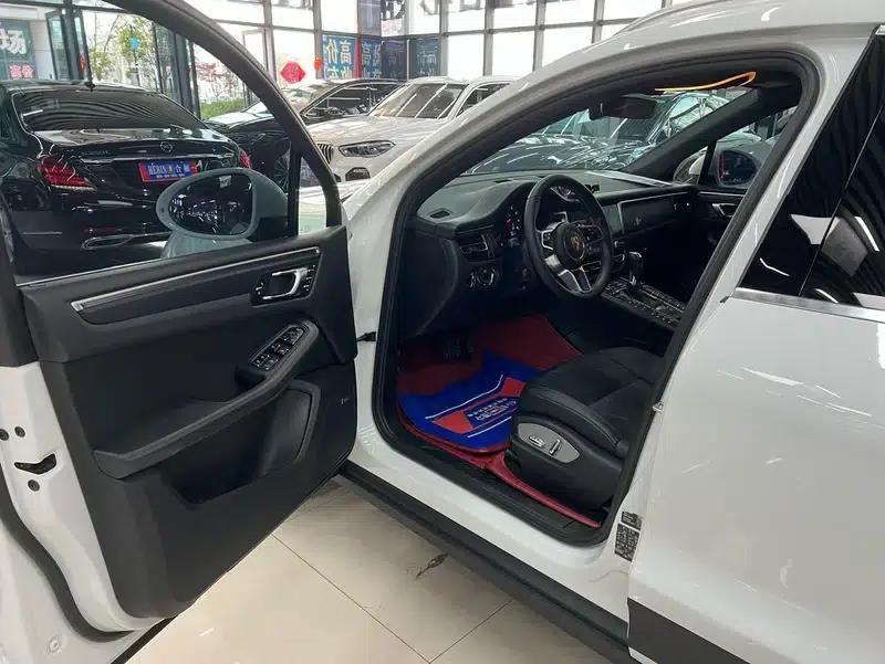 2018 Macan 2.0T — миниатюра 26
