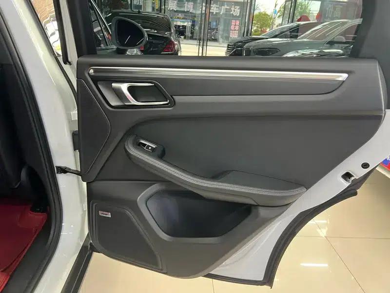 2018 Macan 2.0T — миниатюра 27