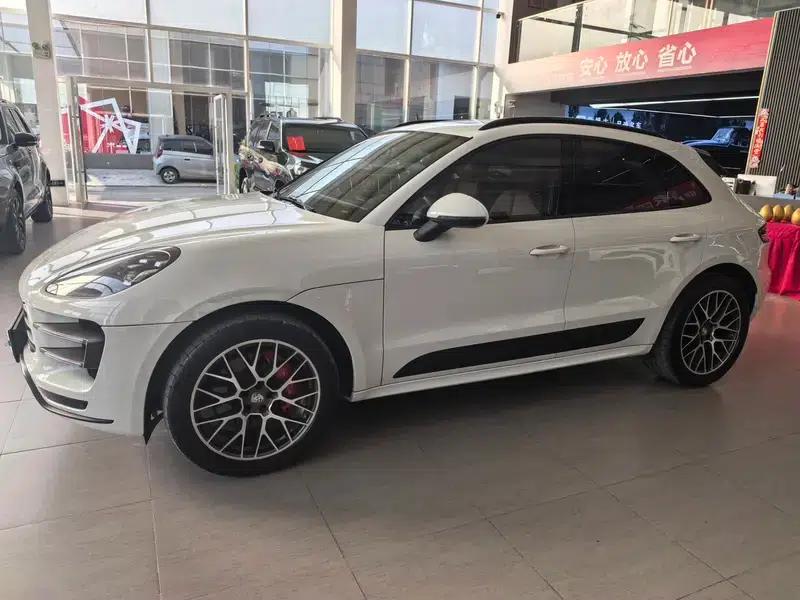 2017 Macan Turbo 3.6T — миниатюра 8