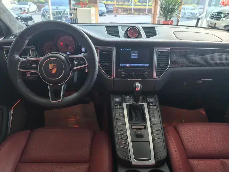 2017 Macan Turbo 3.6T — миниатюра 10