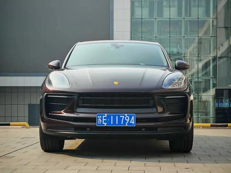 2023 Macan Facelift: Macan T 2.0T — миниатюра 2