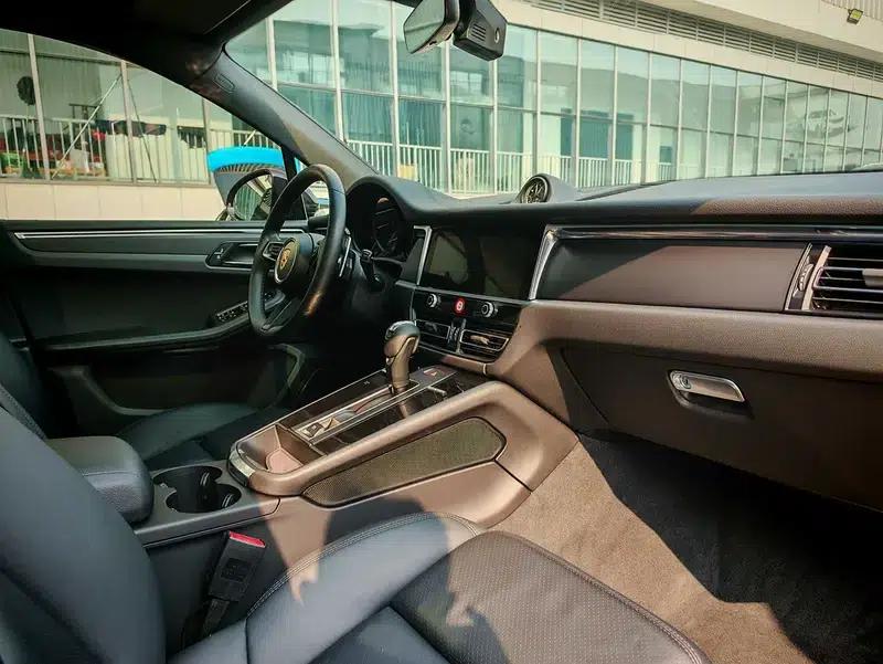2023 Macan Facelift: Macan T 2.0T — миниатюра 15