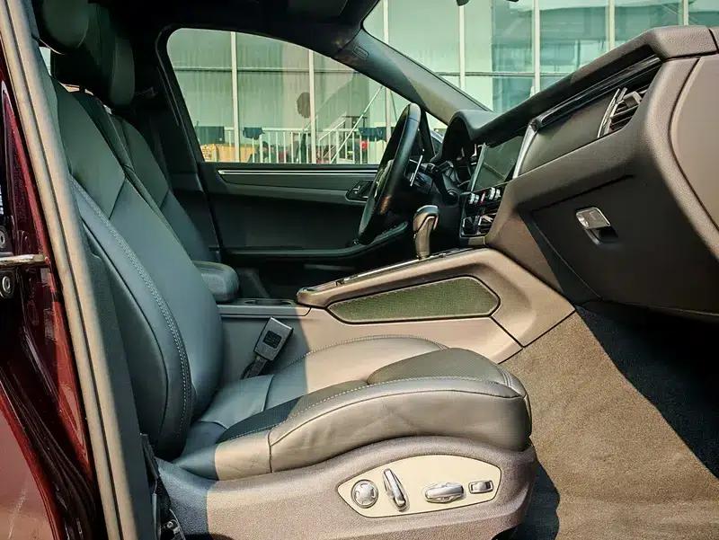 2023 Macan Facelift: Macan T 2.0T — миниатюра 6