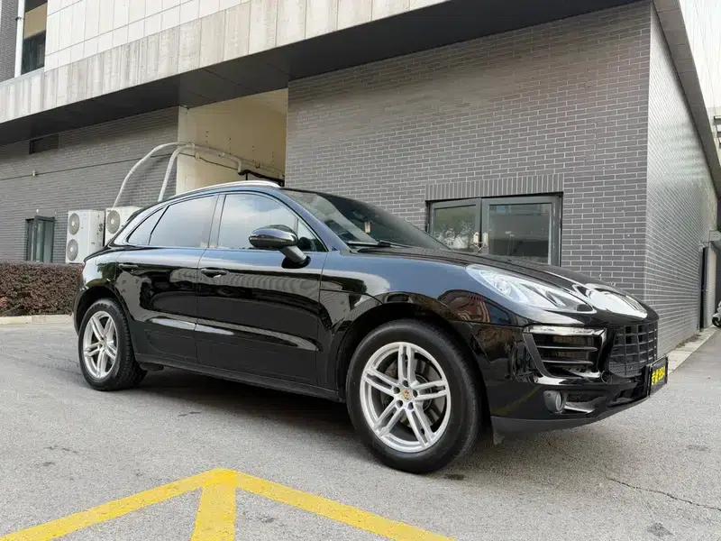 2017 Macan 2.0T — миниатюра 3