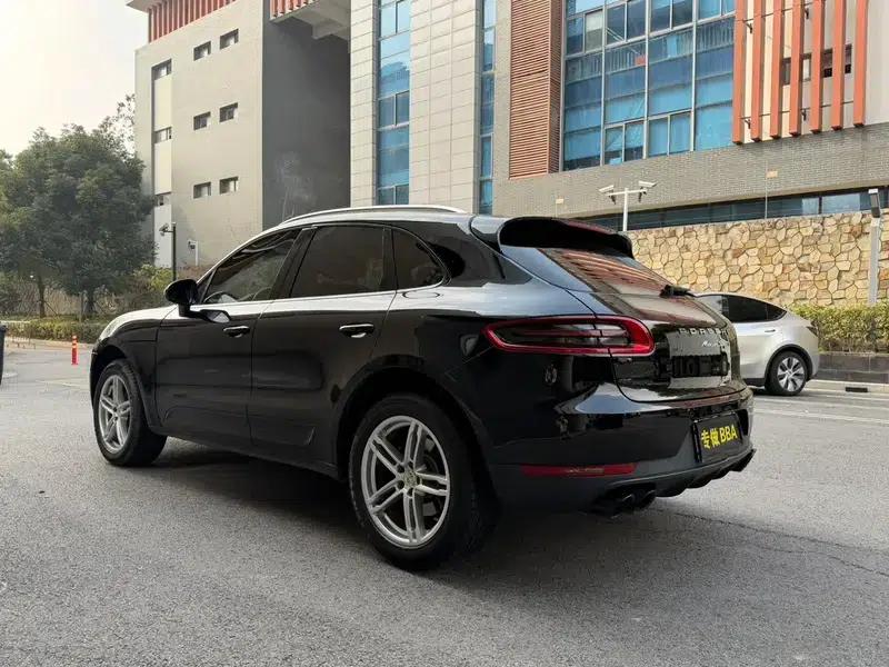 2017 Macan 2.0T — миниатюра 4