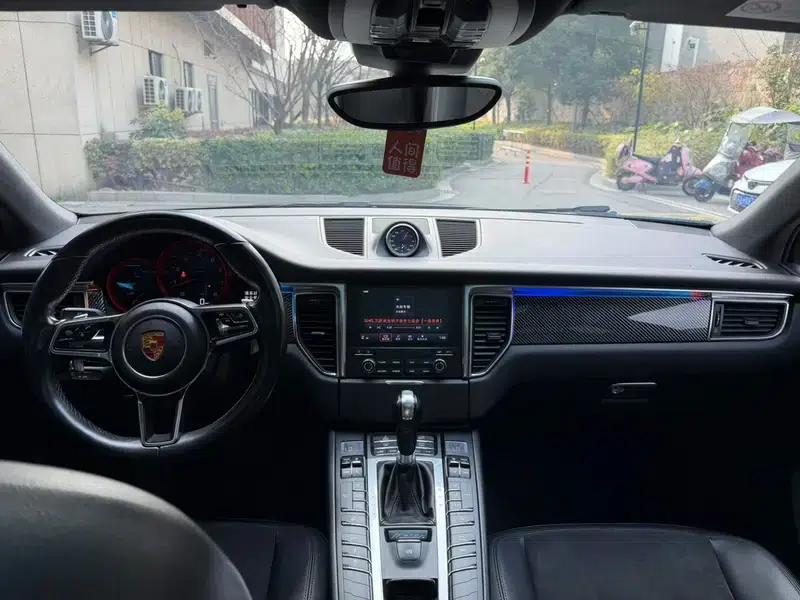 2017 Macan 2.0T — миниатюра 7