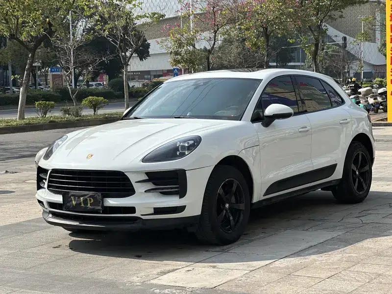 2018 Macan 2.0T — миниатюра 1