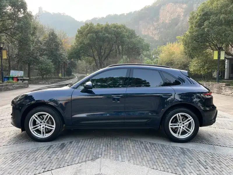 2023 Macan 2.0T — миниатюра 4