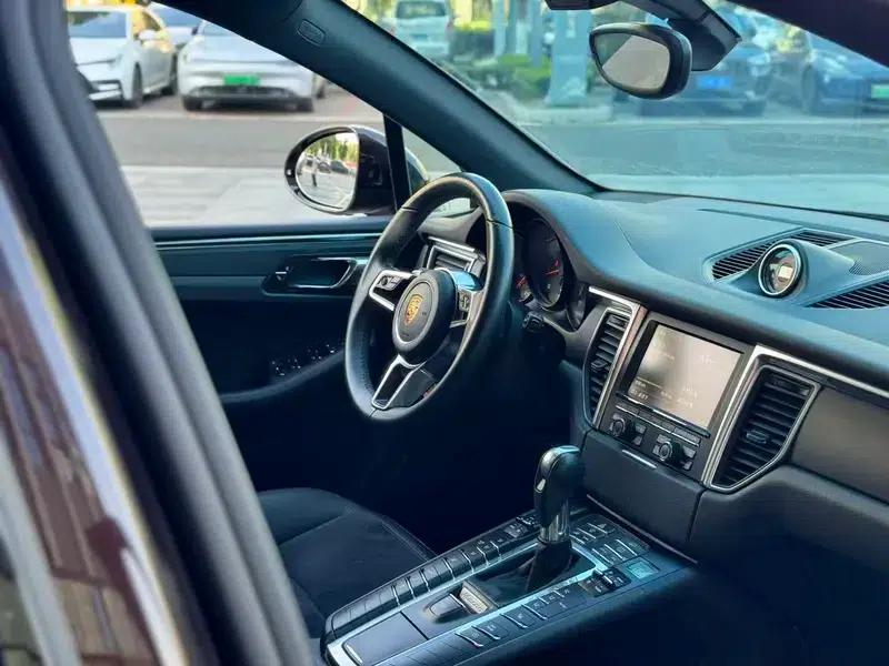 2014 Macan 2.0T — миниатюра 11