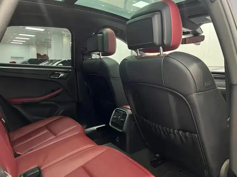 2023 Macan 2.0T — миниатюра 18