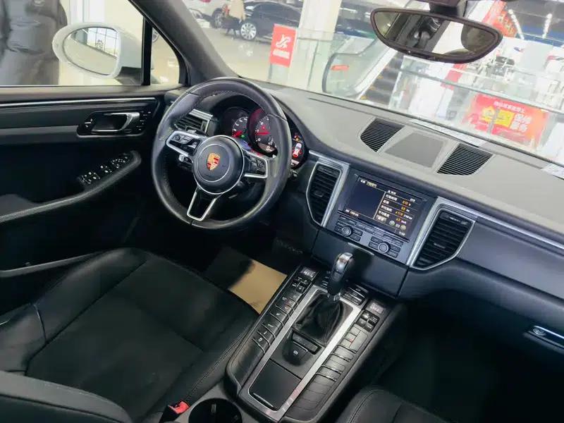 2014 Macan 2.0T — миниатюра 11