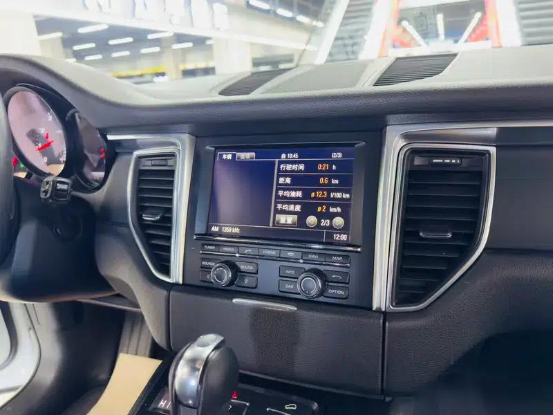 2014 Macan 2.0T — миниатюра 8