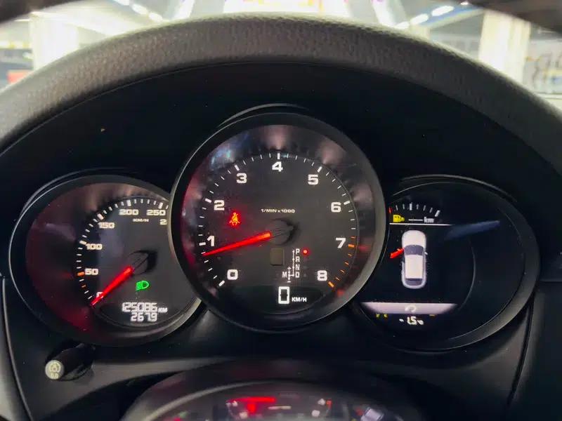 2014 Macan 2.0T — миниатюра 9