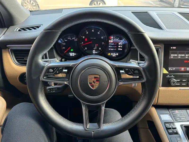 2017 Macan 2.0T — миниатюра 22