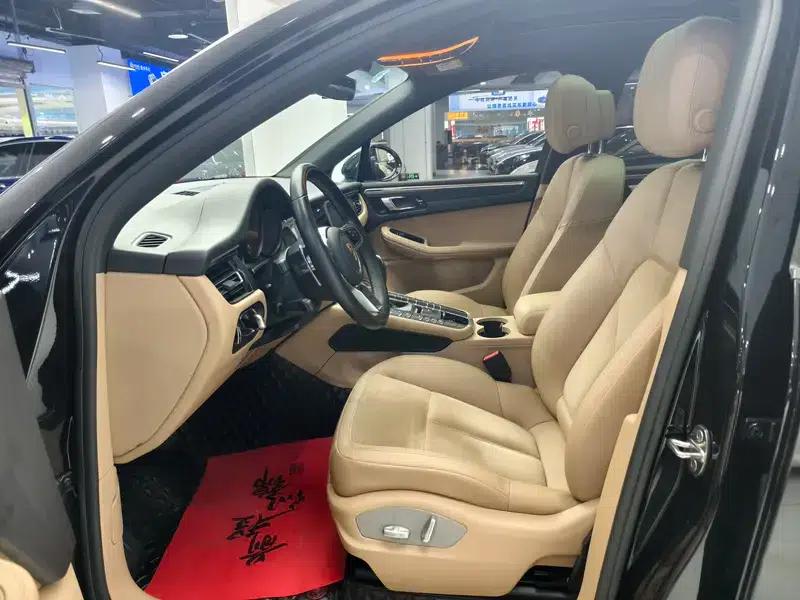 2018 Macan 2.0T — миниатюра 19